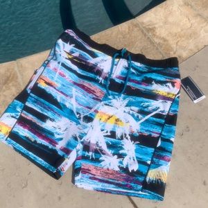 NWT Men’s swimwear size L waist 36